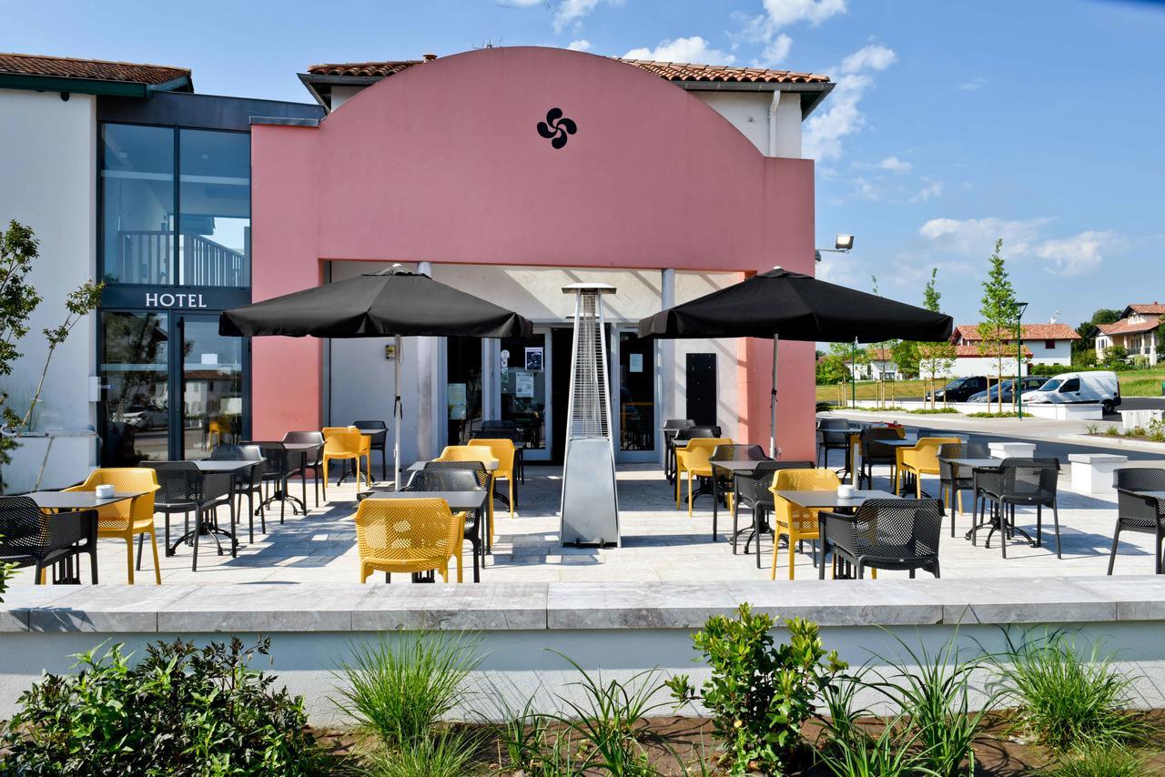 Hotel Restaurant Aldaburua Larressore Exteriör bild